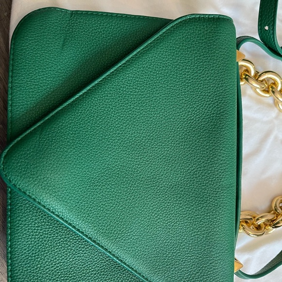 Bottega Veneta Large Mount Green Crossbody Bag - Picture 2 of 15
